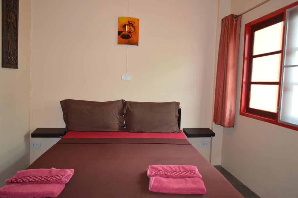La Paillote Guest House Rayong Habitación foto