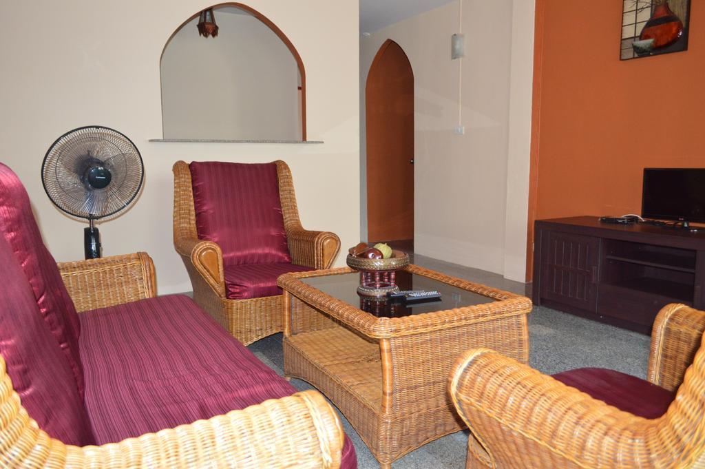 La Paillote Guest House Rayong Habitación foto